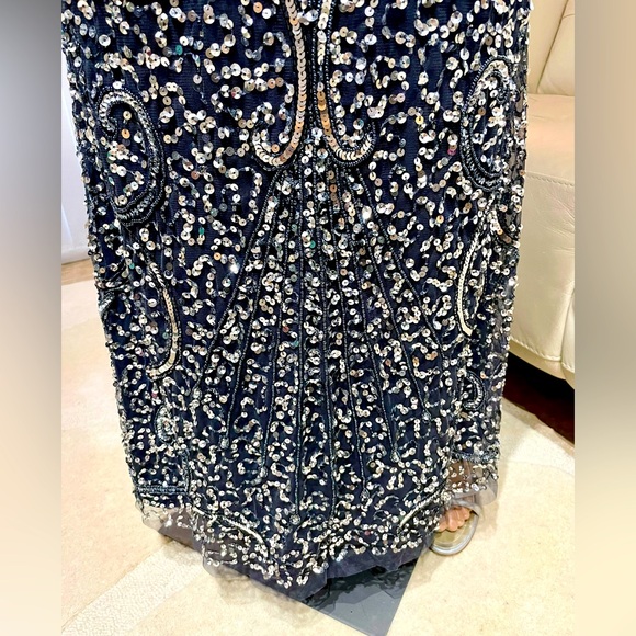 AIDAN MATTOX SILVER BEADED GOWN SZ 2💎💎💎 - Picture 9 of 10